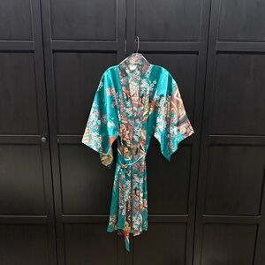 Floral Kimono Robe NWT